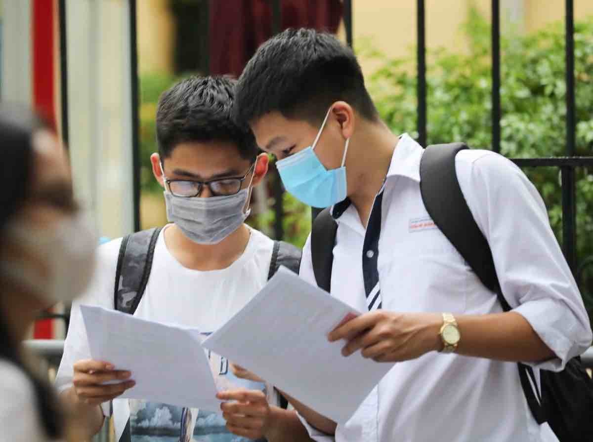 Kỳ thi tuyển sinh vào lớp 10